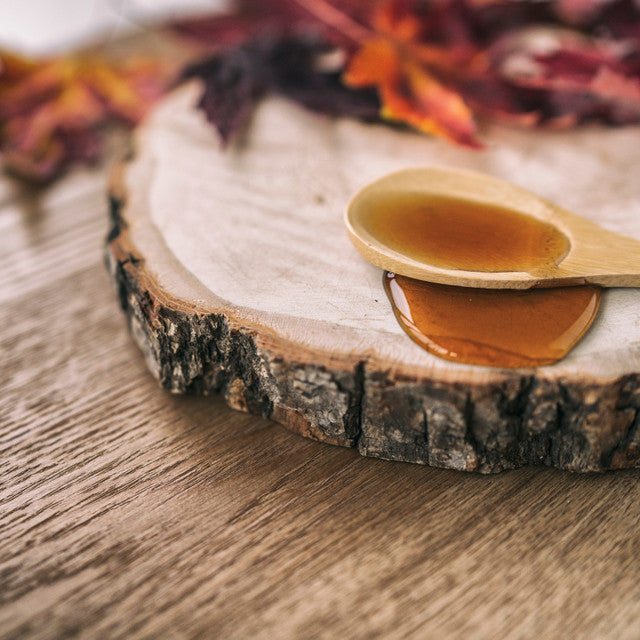 Maple Santal - The wooded fall air delights with the sticky sweetness of maple leaf and rich crushed amber over deep smoked cedarwood.